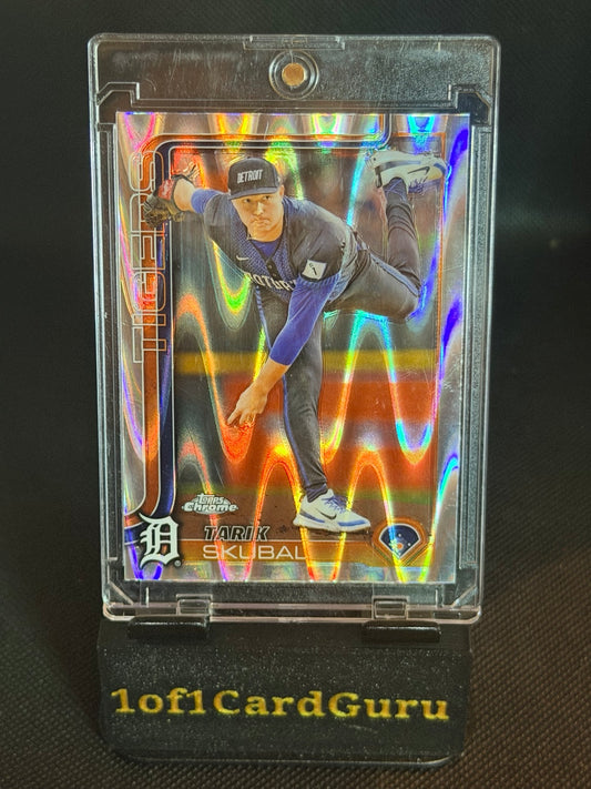 2025 Topps Chrome Tarik Skubal #258 RayWave Refractor front
