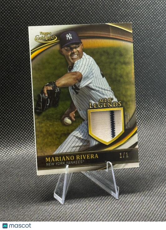 2020 Topps Gold Label MLB Legends Mariano Rivera #MLR-MR Relic HOF 1 of 1 Insert