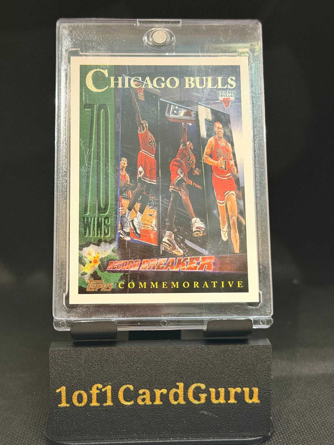 1996-97 Topps Chicago Bulls 70 Wins Commemorative #72 – Jordan/Pippen/Rodman front
