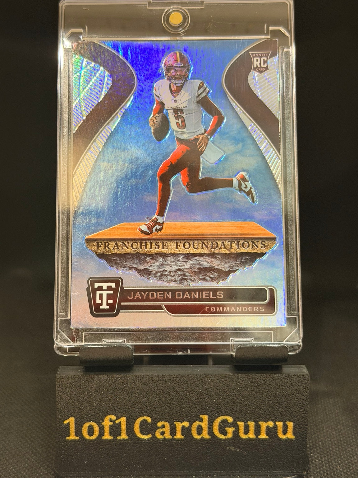 2024 Panini Totally Certified Jayden Daniels Franchise Foundations RC #20 – front